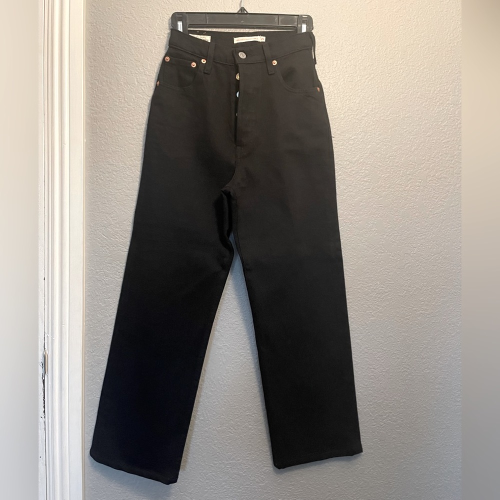 Levi’s size 24 waist 25 1/2 length color black.